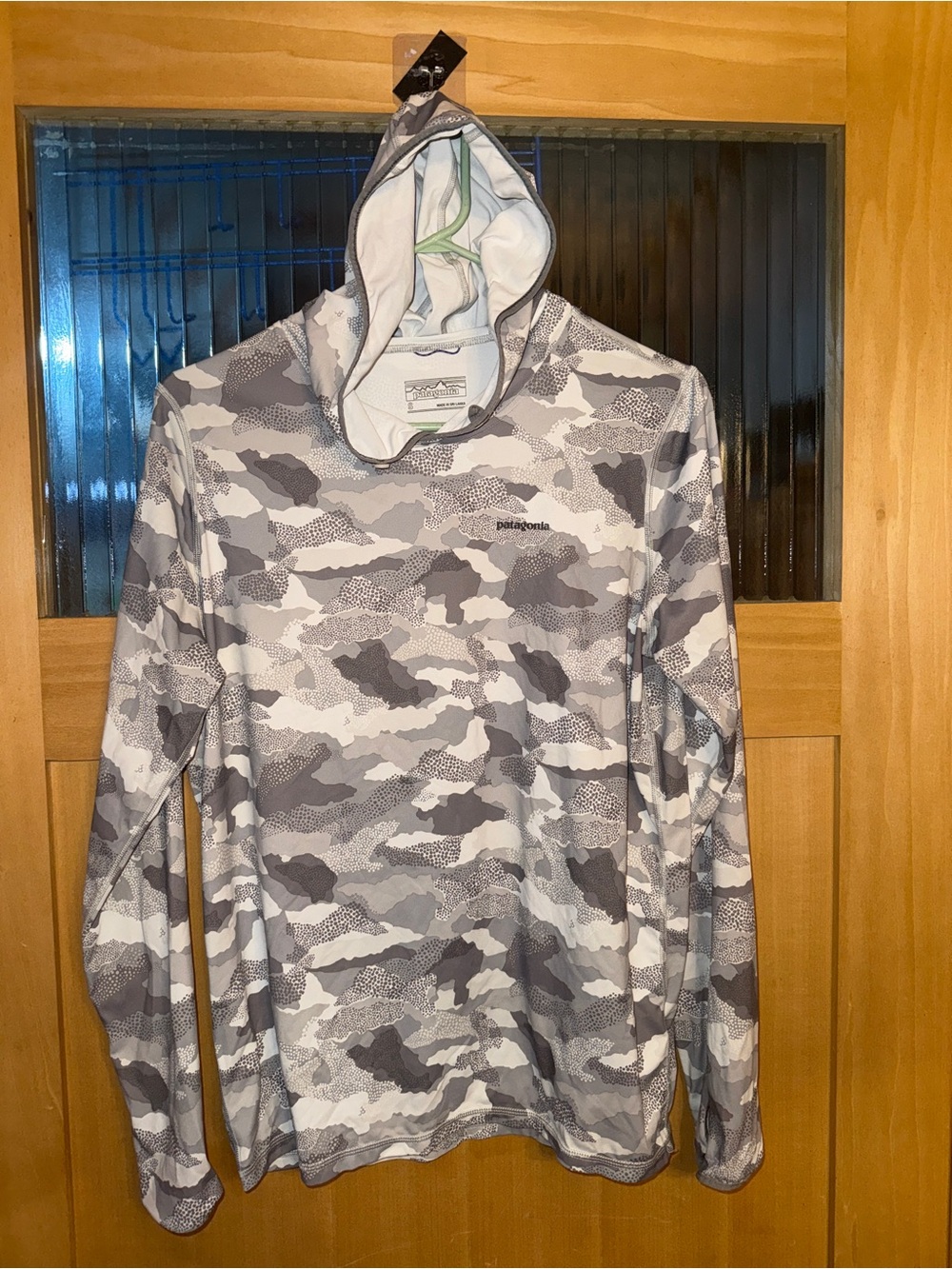 Patagonia Tropic Comfort Hoody II Size S Grey Camo #52124